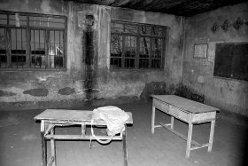 12岁女生称3次遭同班7名同学强奸猥亵(图)