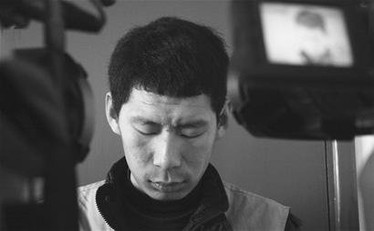 男子在成都无证醉酒驾驶被拘 称不知孙伟铭
