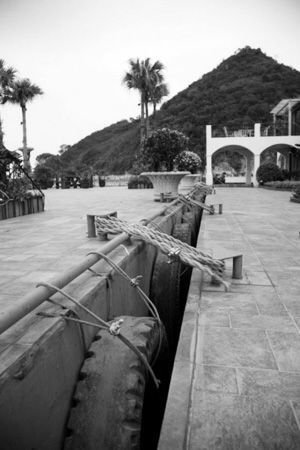 深圳现亿元“海上皇宫”被指违建遭起诉(图)