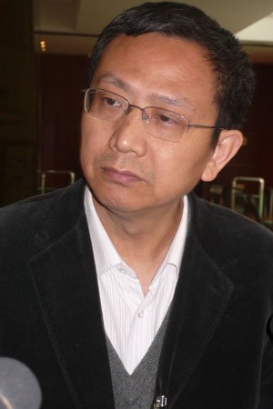 政协委员贾康:物业税开征后房价应会逐步下降
