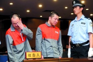 两兄弟介绍他人卖肾获利58万受审(组图)