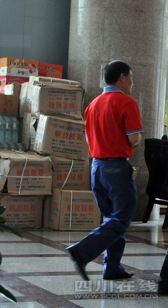 男子被关押738天后无罪释放 称遭逼供想自杀