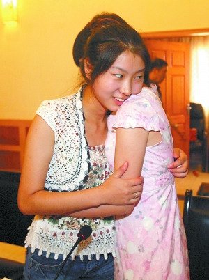 女生偷同学电脑被发现 一年未违纪挂科获免诉