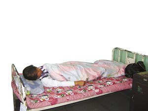 运管员查扣黑车疑遭围殴受伤(组图)
