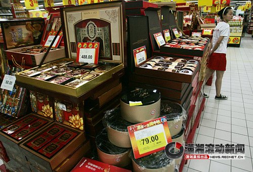 月饼贴“酒店牌”身价翻五倍 成本仅售价1成