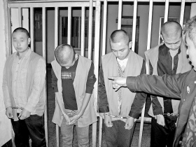 吉林发生重大抢劫杀人案 司机被捅30刀车被抢
