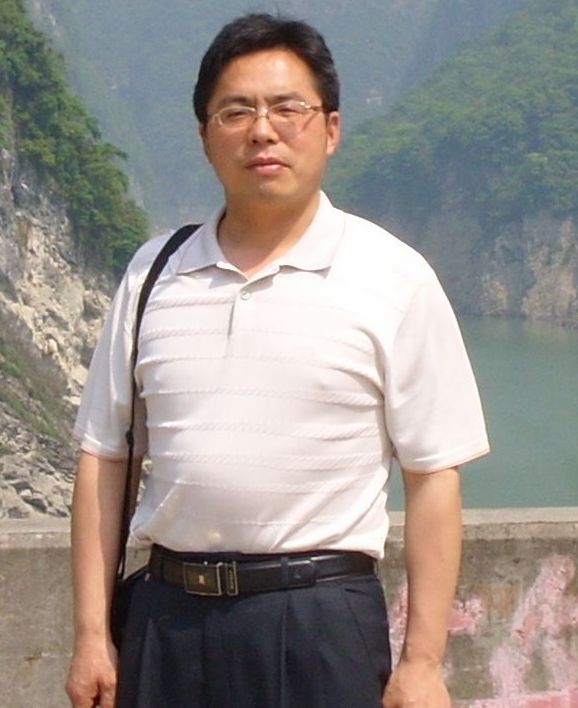 ʦ
